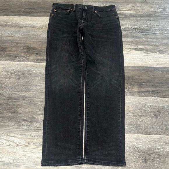 American Eagle AirFlex+ Black Men 32x29 Athletic Fit Stretch Tapered Denim Jeans - Picture 1 of 13